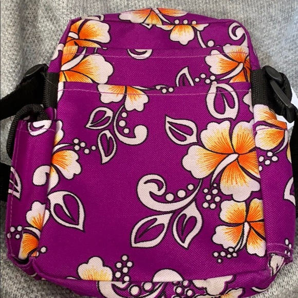Hawaiian 🌺 Crossbody Bag - Picture 6 of 10